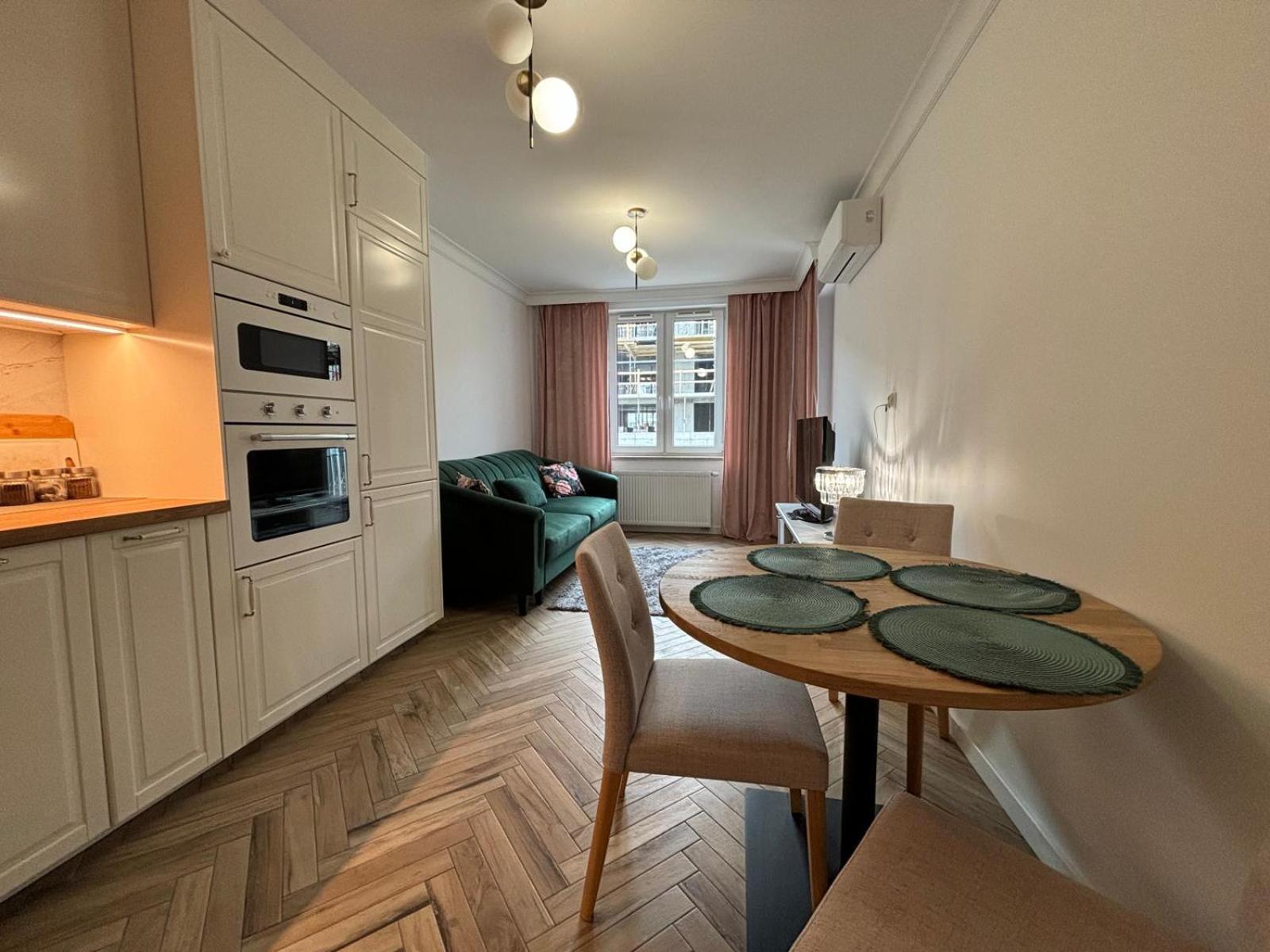 Apartamenty W Centrum Bialegostoku Z Parkingiem W Garazu Podziemnym 비아위스토크 외부 사진
