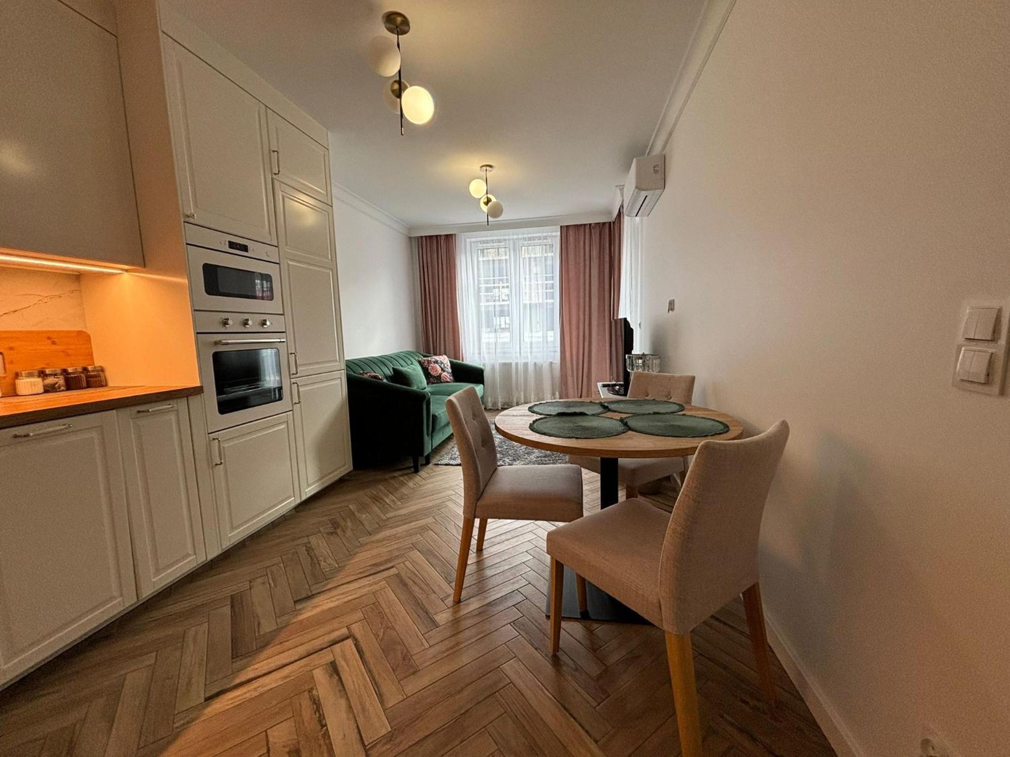 Apartamenty W Centrum Bialegostoku Z Parkingiem W Garazu Podziemnym 비아위스토크 외부 사진